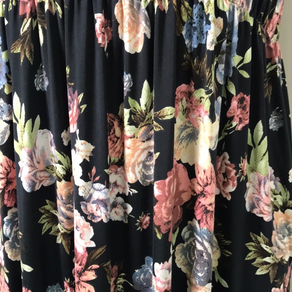 🌻 3/25 🌻 Emerald USA Super Stretch Floral Maxi - Picture 5 of 12